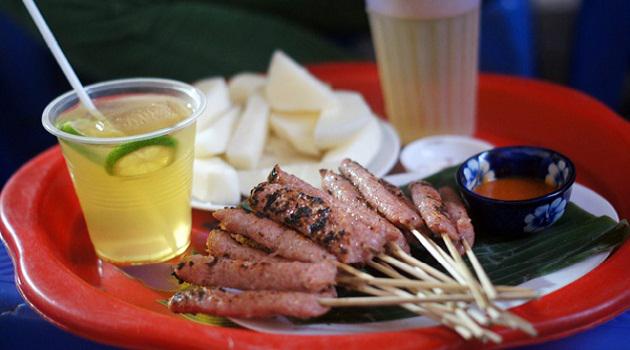 nem-chua-nuong7-tra-chanh