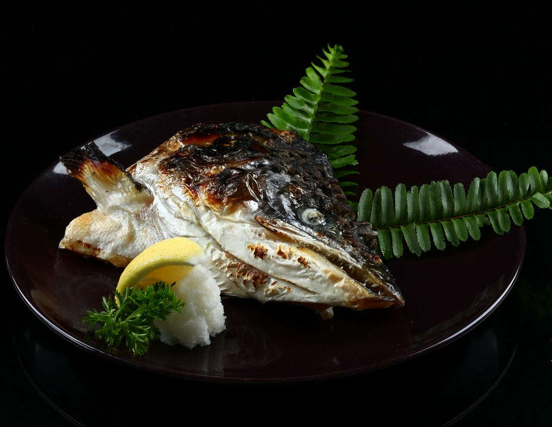 sake-kama-shioyaki-au-ca-hoi-nuong-muoi