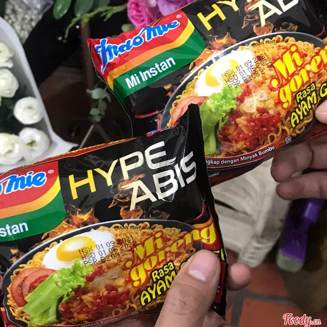 mi-tron-thap-cam-nhieu-mi-vi-ga-gion-sieu-cay