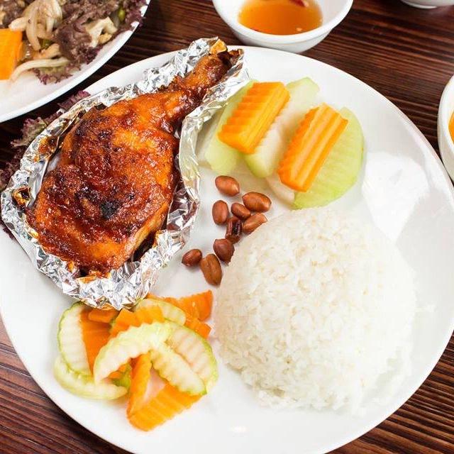 com-trang-ga-chua-ngot-trung-chien-pessi-tuoi