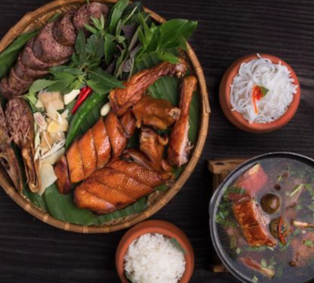 Ẩm-Thực-Thố---Vietnamese-Cuisine-&-Fusion-Food---Đường-Số-18
