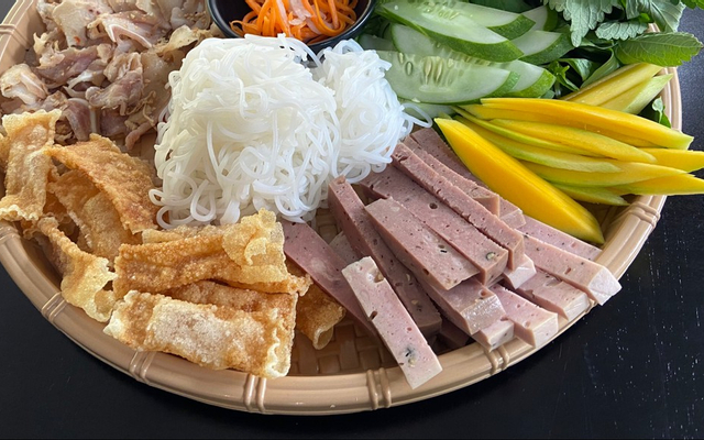 cho-huyen-quan-than-van-nhiep