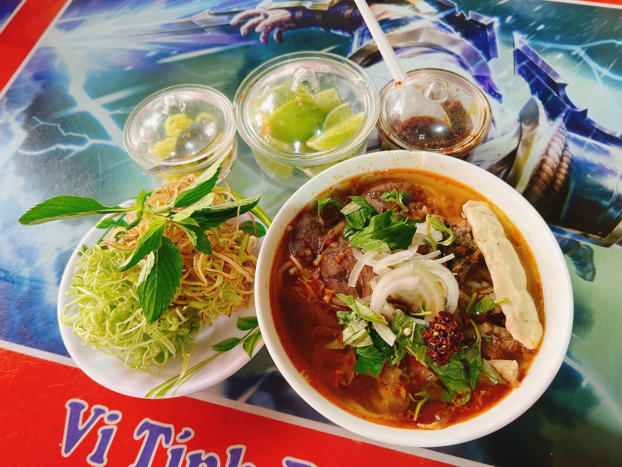 hu-tieu-bun-bo-minh-hieu-hoang-huu-nam