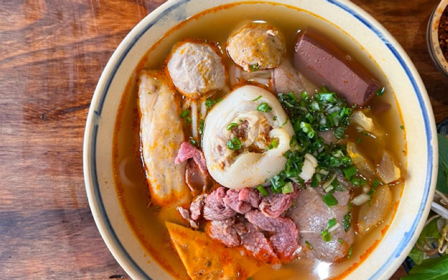 tiem-bun-bo-co-nam-saigon-hang-ieu