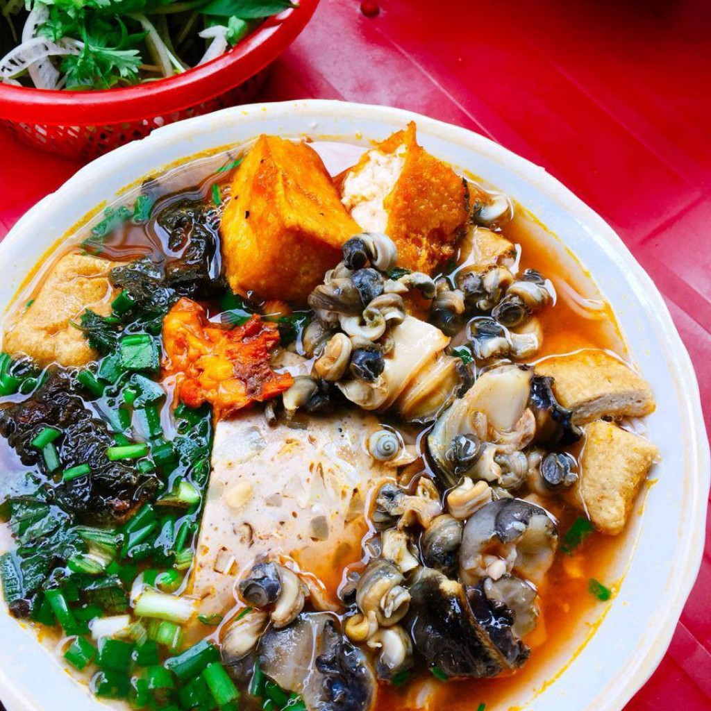 Bún-Riêu-Gia-Truyền-Cô-Mai---Bún-Ốc-&-Bò-Giò---Nam-Dư