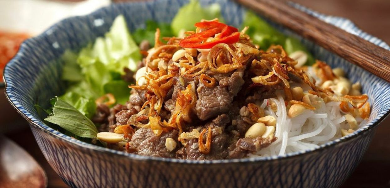 bun-tron-hoang-pho-kieu-mai