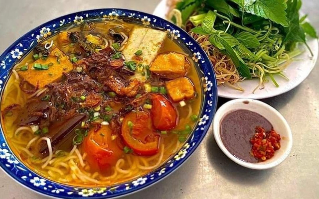 thien-thien-bun-rieu-canh-bun-nguyen-van-cong