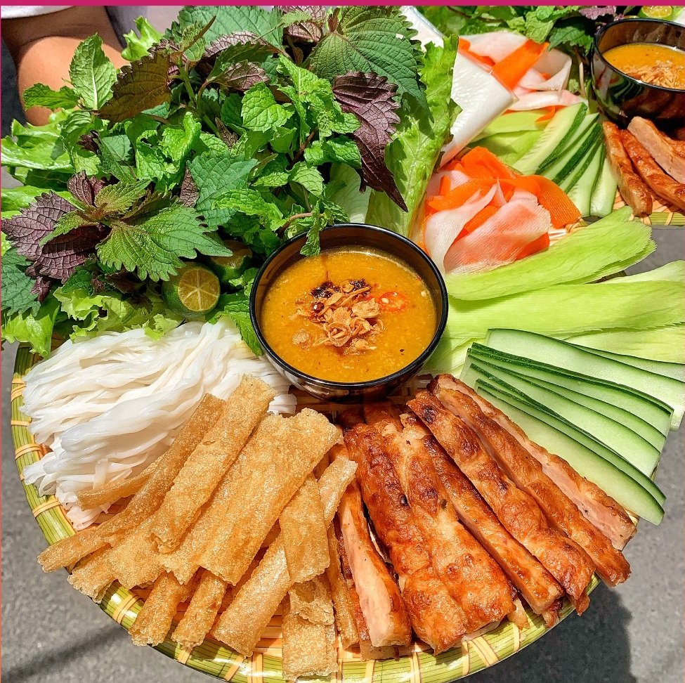 nem-nuong-o-lien-van-phuc