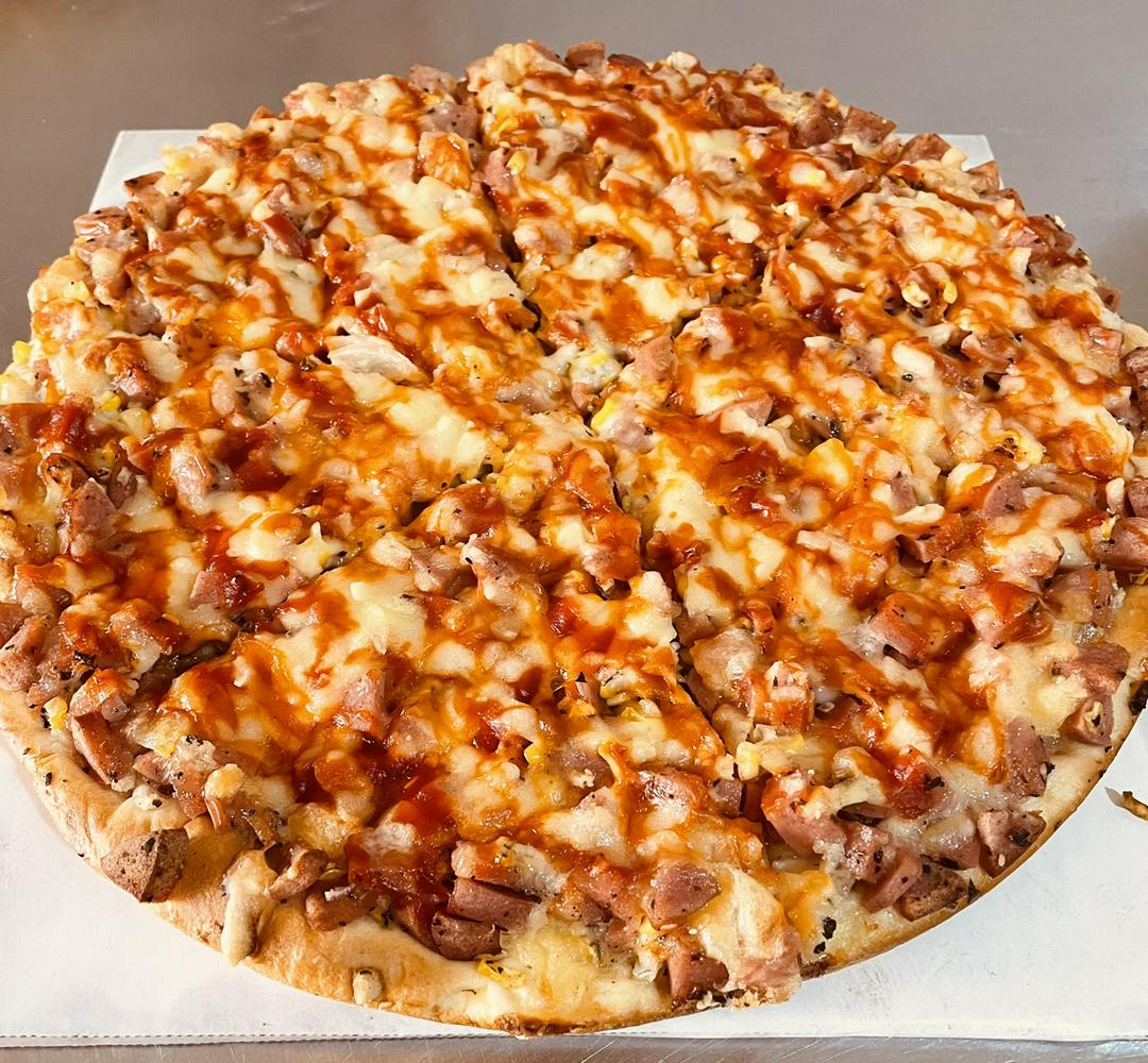 pizza-xuc-xich-pho-mai-30cm