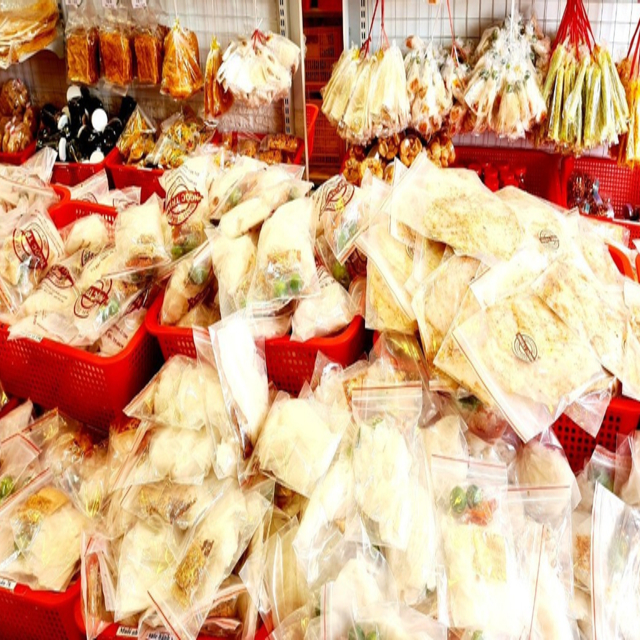 ngoc-trinh-banh-trang-sieu-cay-hau-giang