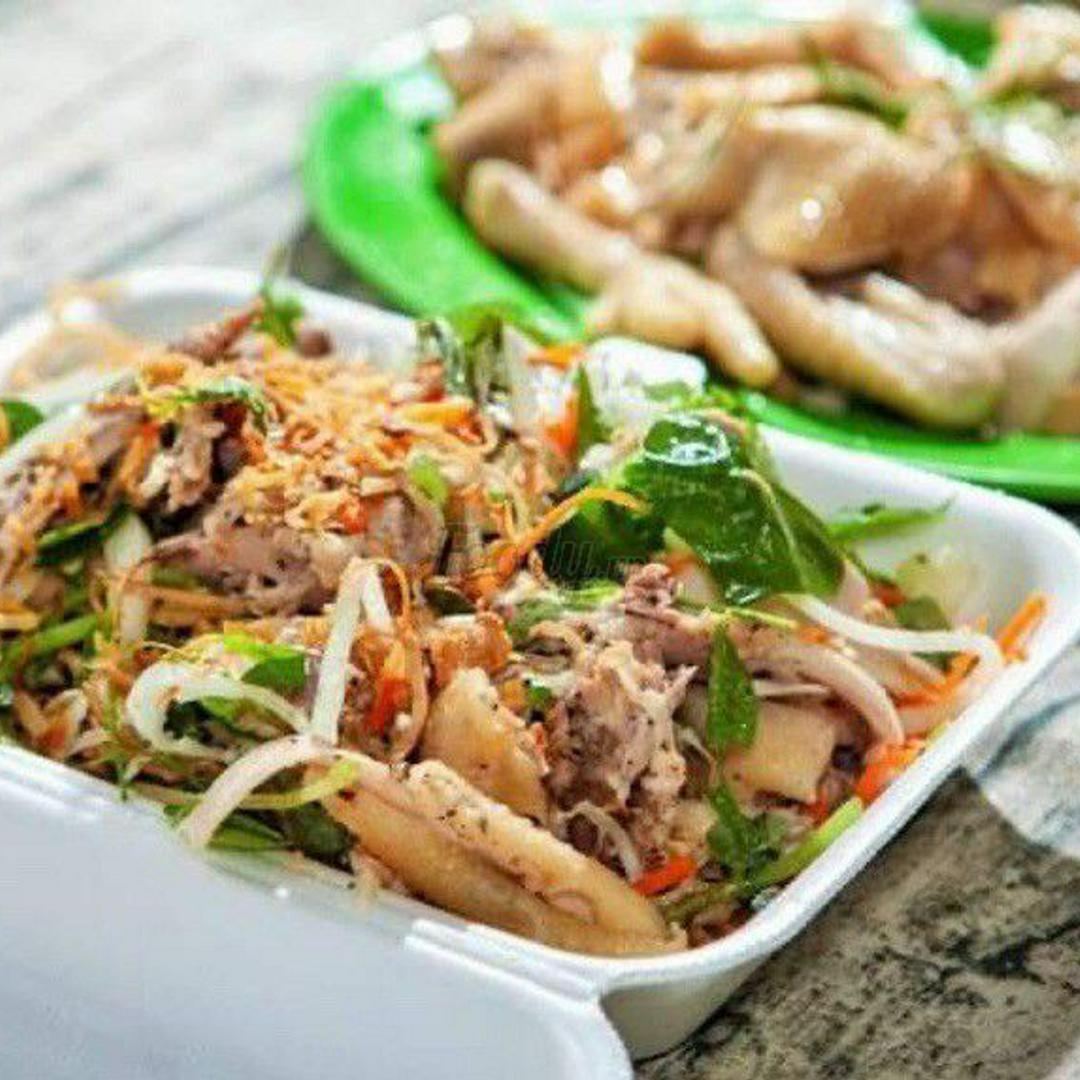 goi-ga-1-2-con-kem-goi-va-chao-hat-sen