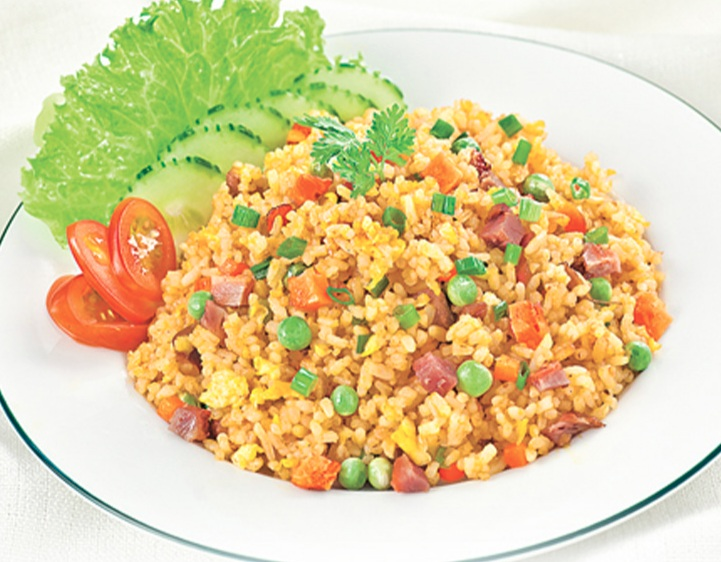 Út-Châu---Cơm-Chiên-Dương-Châu-Và-Mì-Xào---Cách-Mạng-Tháng-8