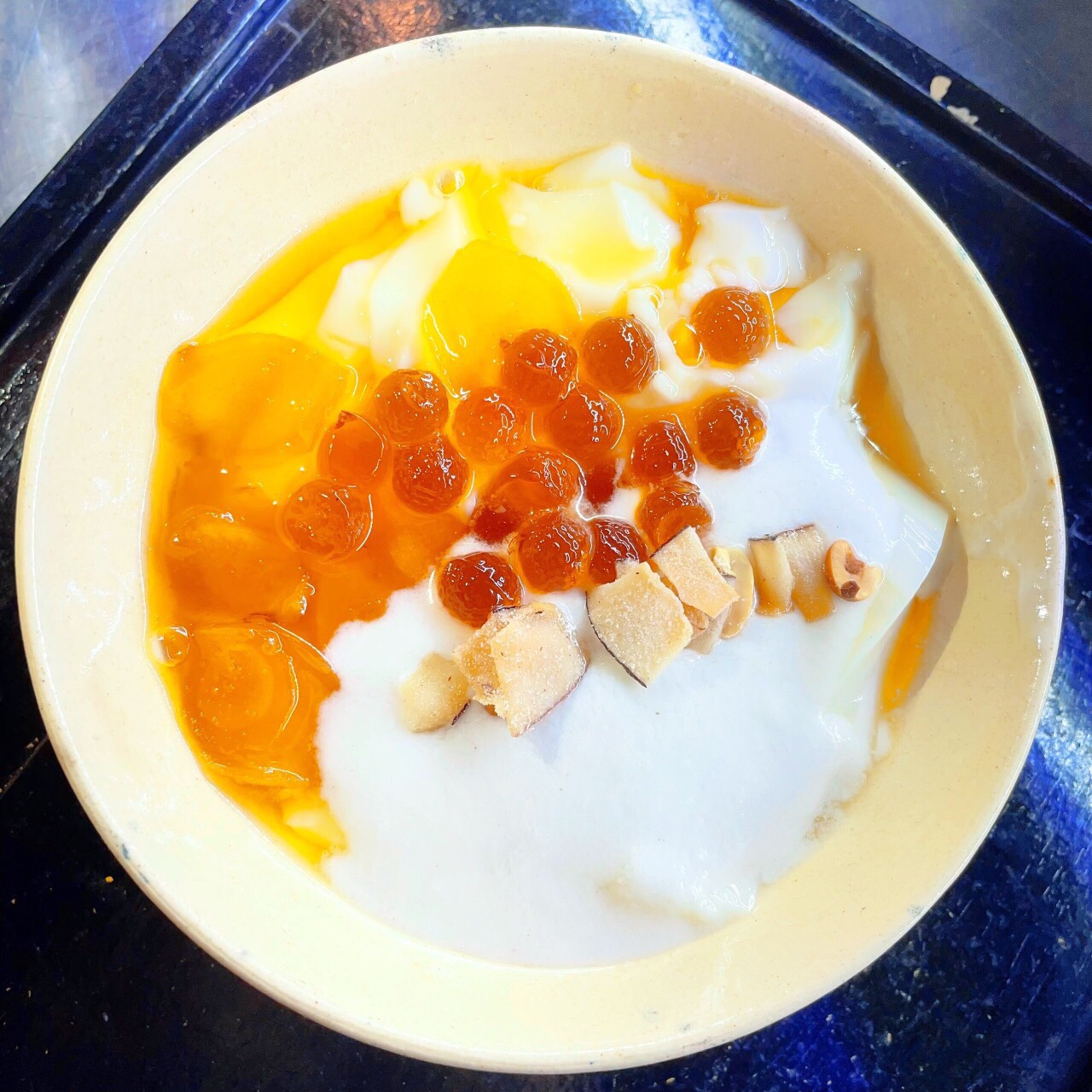 au-au-tau-hu-a-sai-gon-uong-18