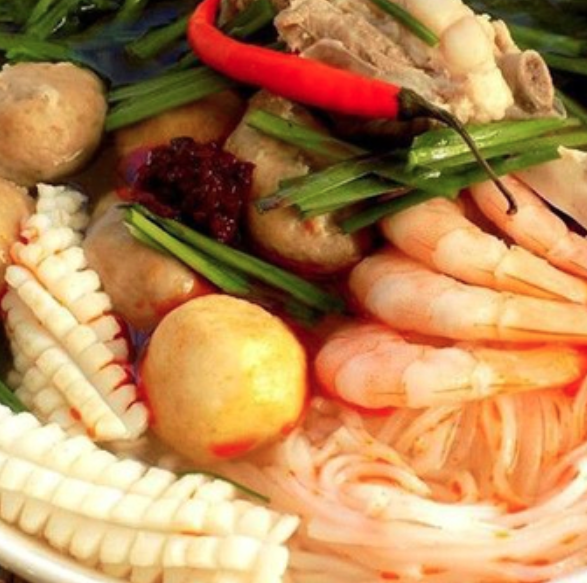 gan-nha-bun-thai-vu-huy-tan