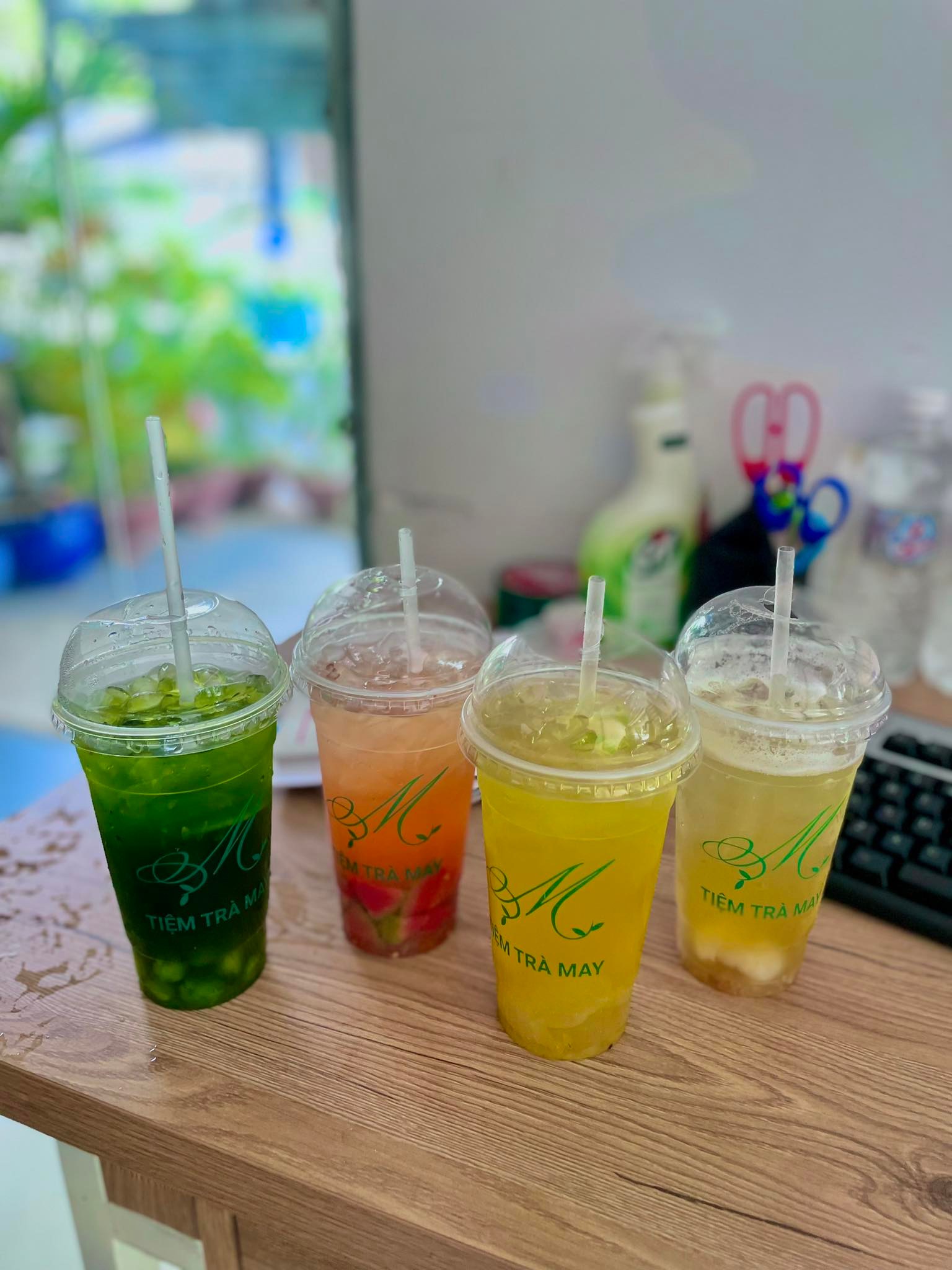 tiem-tra-may-tra-trai-cay-tuoi-tra-sua-hung-phu