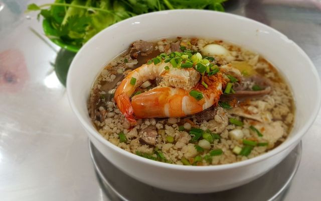 hu-tieu-thanh-at-le-quang-inh