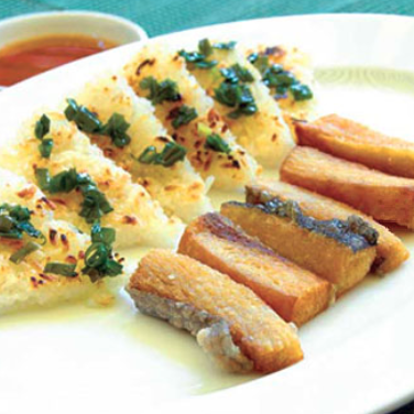 quan-co-hanh-com-chay-kep-bun-rieu-phu-thuan