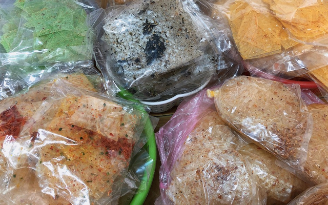 banh-trang-gau-beu-hong-lac