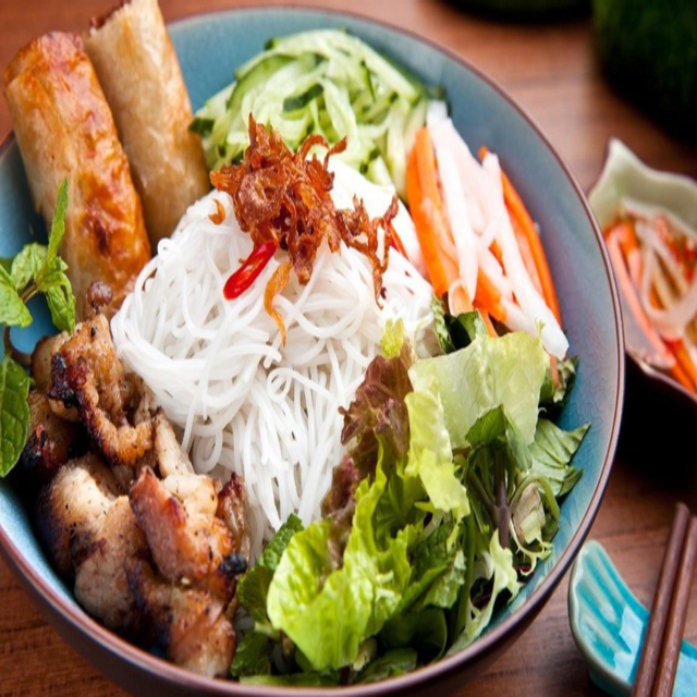 bun-thit-nuong-com-tam-130-phan-huy-thuc