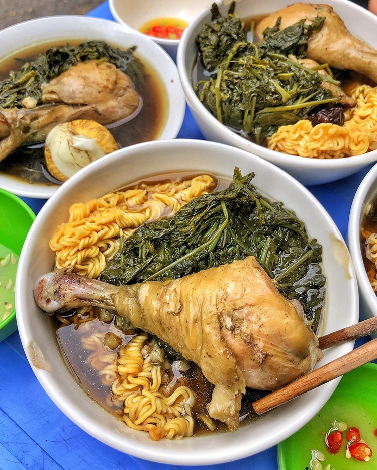 sen-quan-mi-ga-tan-chan-ga-lac-tran-phu