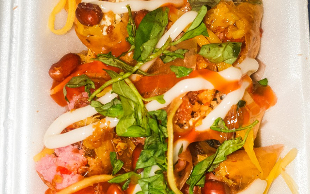 co-ut-banh-trang-an-vat-dan-chu