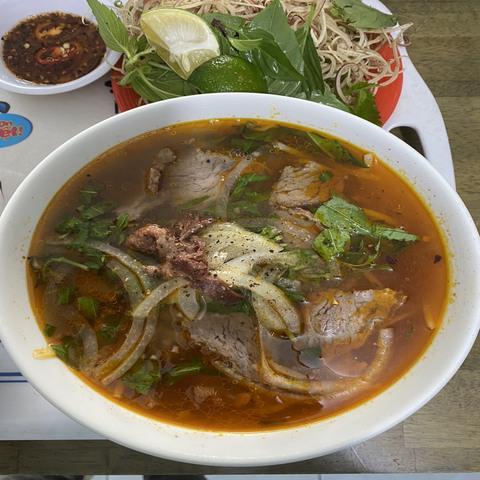 Hình ảnh Oanh Bún Bò & Bò Kho - Lê Văn Lương