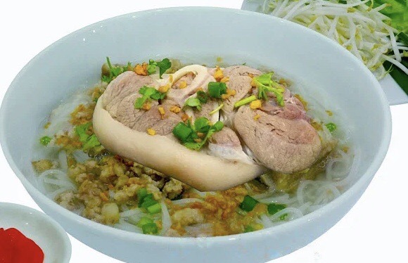 hu-tieu-my-xuong-tran-bao-giao