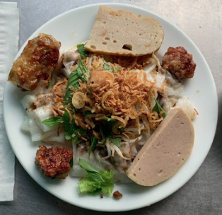 co-huong-banh-cuon-duong-quang-ham