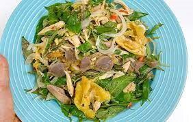 Gỏi gà nguyên con