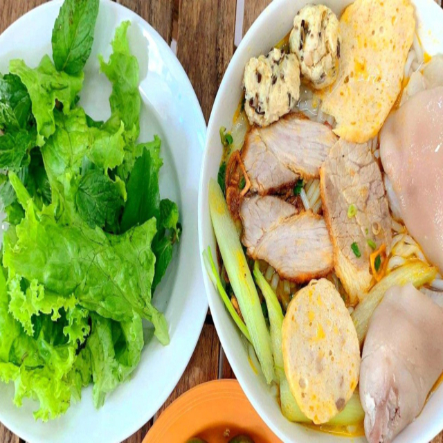 co-xuan-bun-moc-nguyen-huu-canh