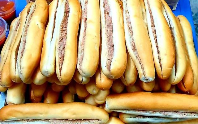 xu-my-que-banh-mi-que-hai-phong-ngo-kien-thiet