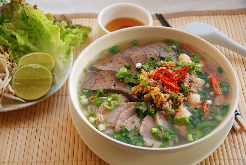 hu-tieu-mai-thich-quang-uc