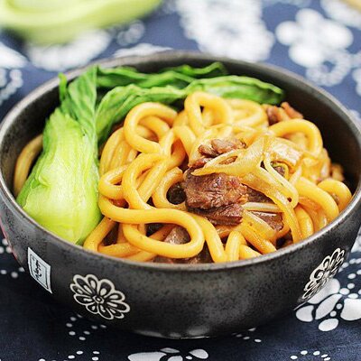co-tien-mi-tron-udon-xao-tran-phu