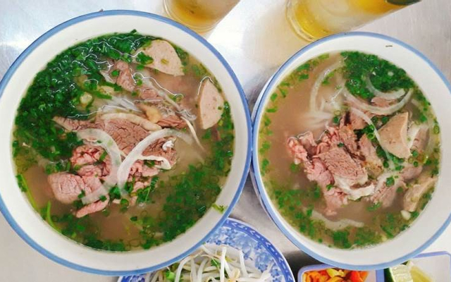 pho-gia-khang-au-duong-lan