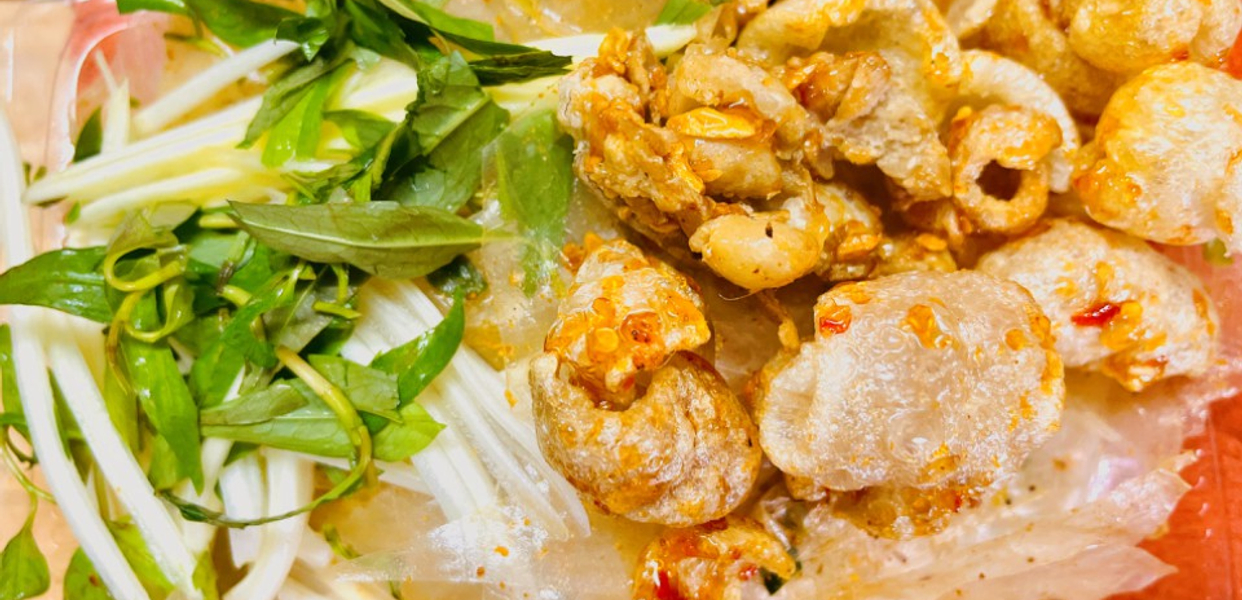 Cô-Thanh---Bánh-Tráng-Trộn-Phơi-Sương-&-Ăn-Vặt-–-Đường-Số-10