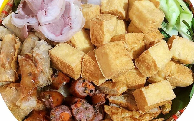 bep-chiaki-1981-bun-au-chao-suon-vu-trong-phung