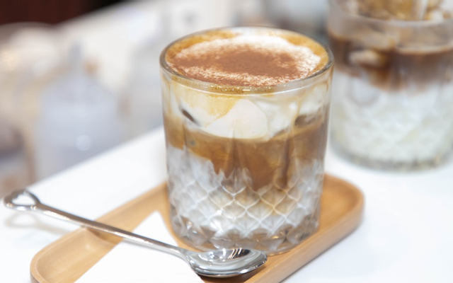lanura-eatery-coffee-cong-hoa