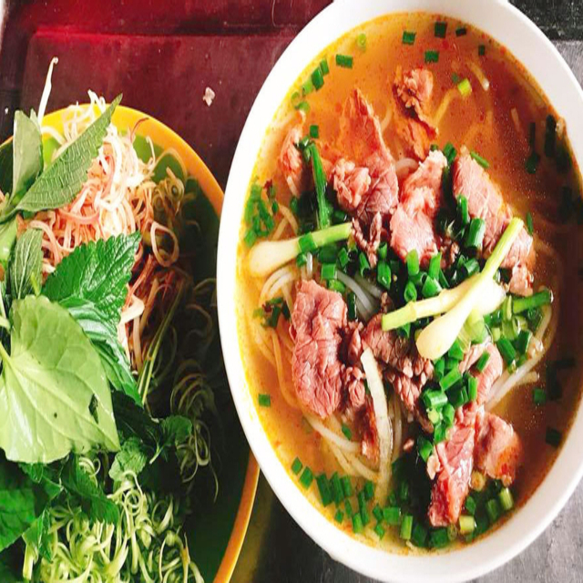 thu-pho-bun-bo-hue-huong-lo-2