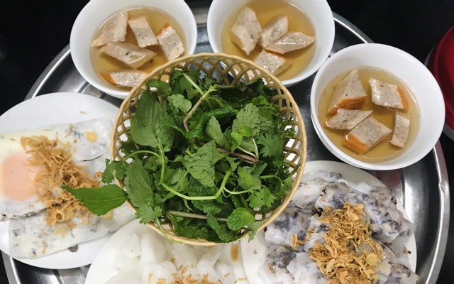 thanh-thuy-banh-cuon-nong-ga-tan-xuan-la