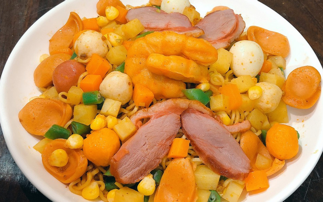 kufoodd-mi-tron-indomie-o-an-nhanh-e-to-hoang