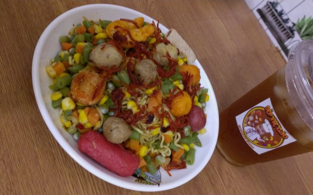 bep-me-gau-mi-tron-o-an-vat-ngo-quyen