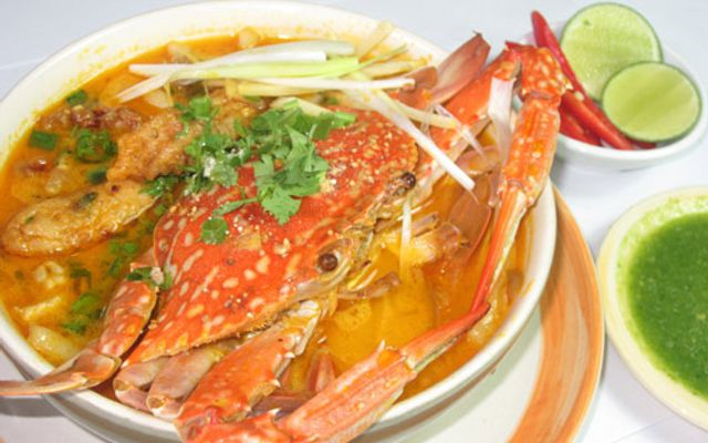 banh-canh-ghe-ngoc-lam-le-van-viet