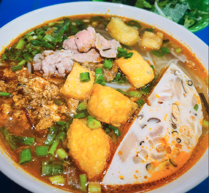 bun-rieu-cua-quynh-hoang-mai
