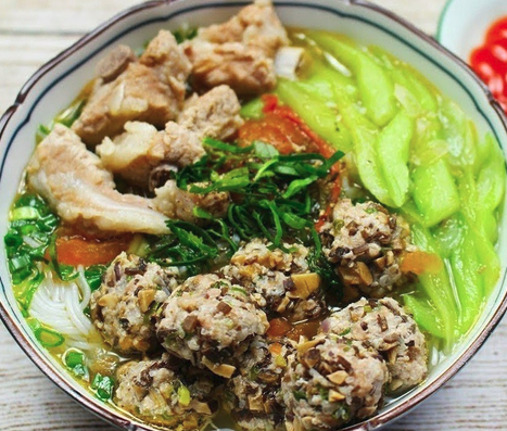 Bee-Quán---Bún-Sườn-Chua-Trộn-&-Cháo-Sườn---Ngõ-Thái-Lợi