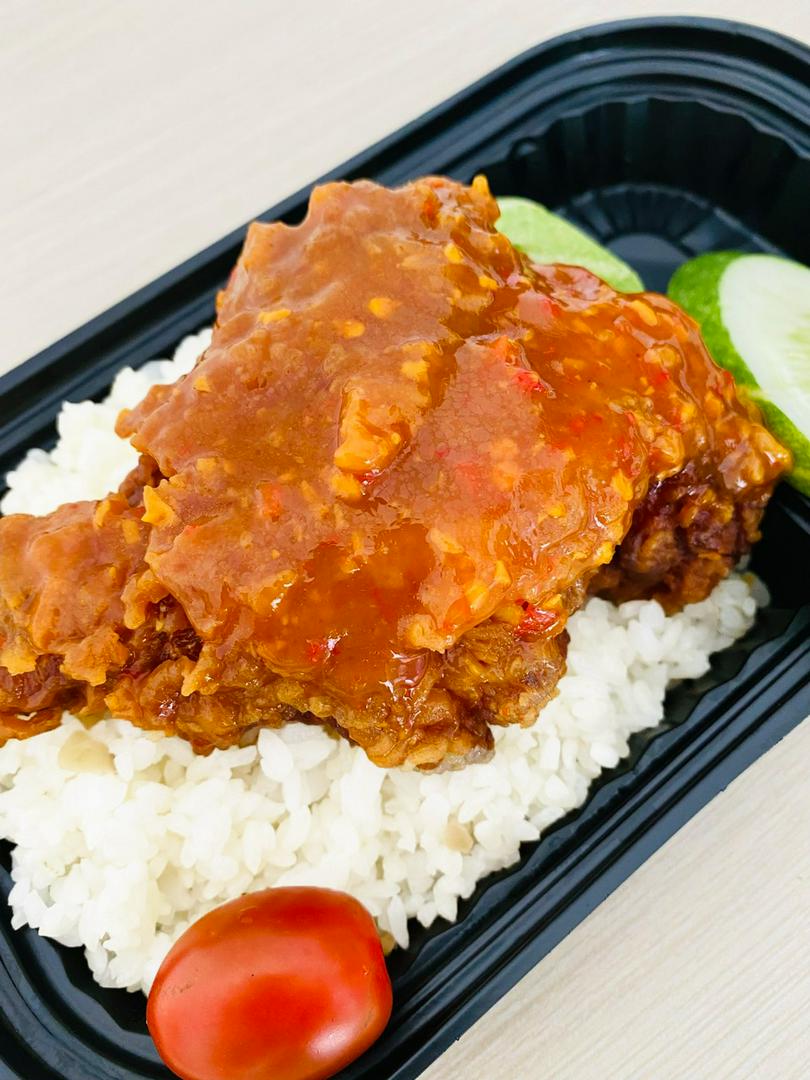 com-ui-ga-cay-sot-thai