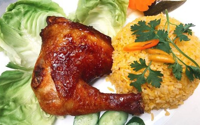 phi-phi-quan-com-ga-xoi-mo-tran-phu