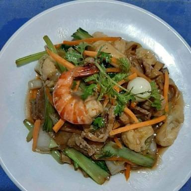 hu-tieu-xao-thap-cam-sot