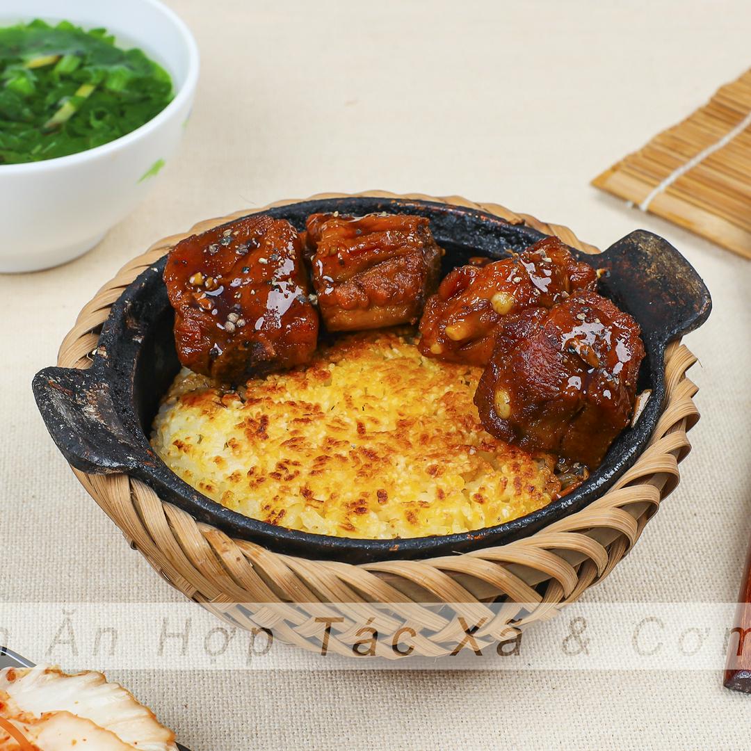 com-nieu-suon-sot-tieu-en-2-mat-chay