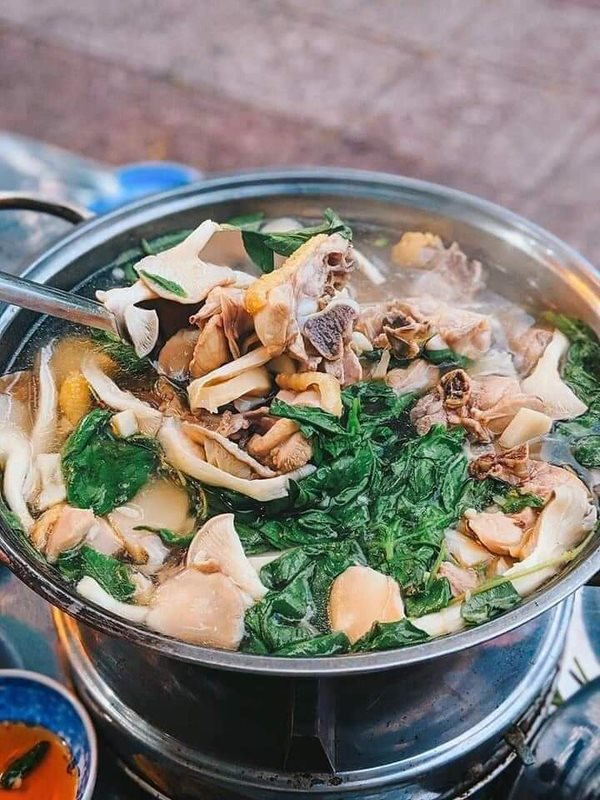 Lẩu-Gà-Lá-É-Gốc-Phú-Yên---Nguyễn-Duy-Trinh