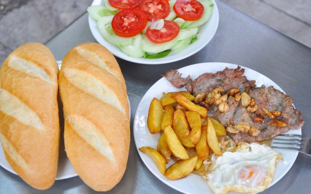 Thanh-Thủy---Bánh-Mì,-Bò-Nướng-&-Lẩu-Ếch---Hàng-Cót